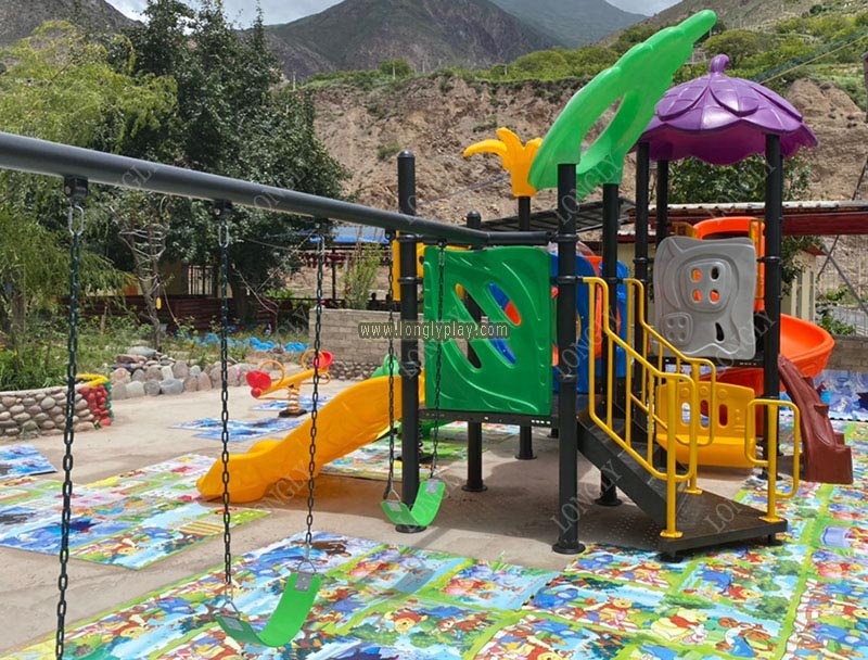 Wielofunkcyjna zjeżdżalnia dla – Kids Outdoor Swing And Slide recenzja i cena